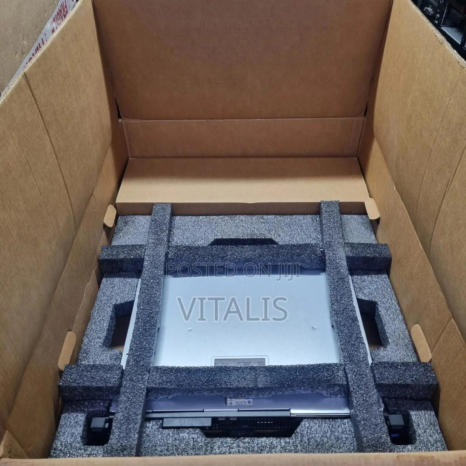 New Server Dell Poweredge R210 II 32GB Intel Xeon HDD 640GB