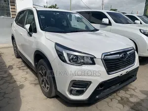 Subaru Forester 2.5i Limited AWD 2018 White
