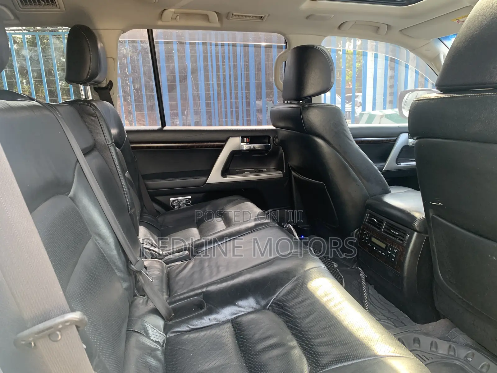 Toyota Land Cruiser 4.6 V8 ZX 2014 White