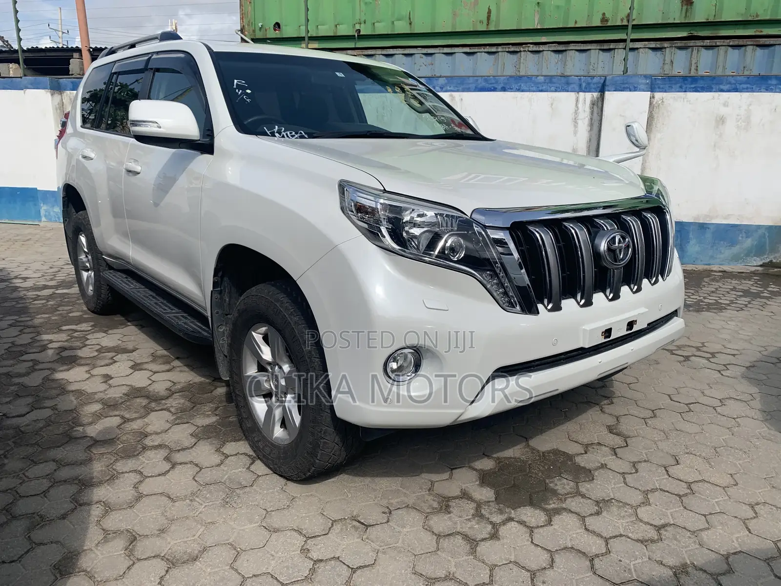 Toyota Land Cruiser Prado 2.7 2017 White