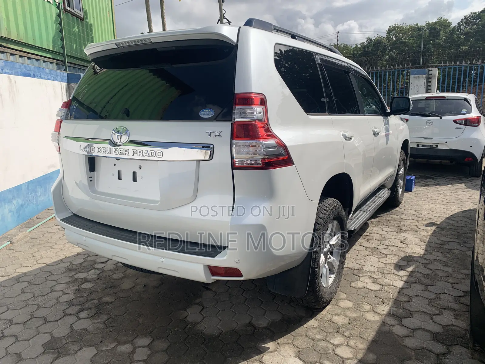 Toyota Land Cruiser Prado 2.7 2017 White