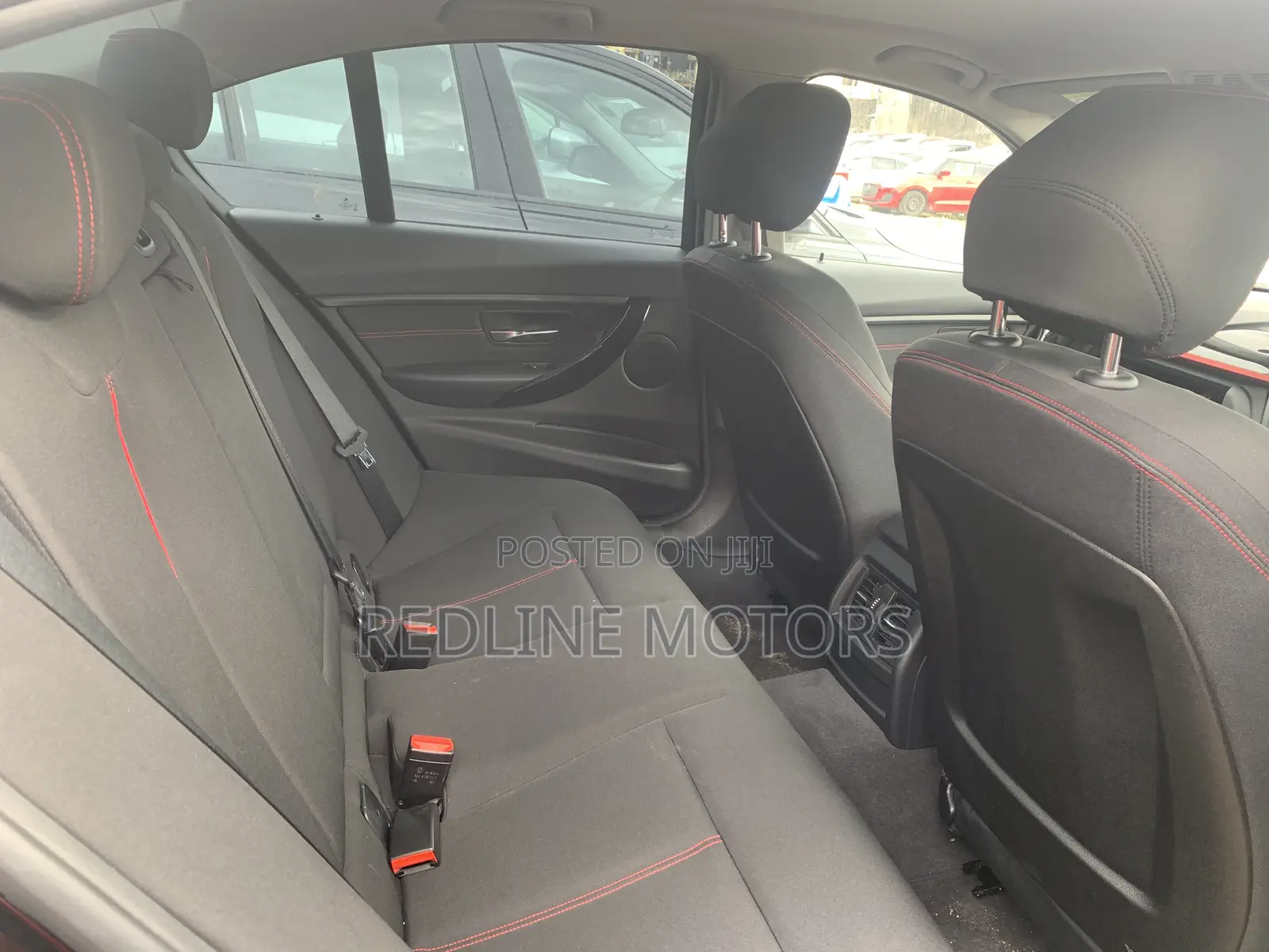BMW 320i Sedan RWD 2017 Black