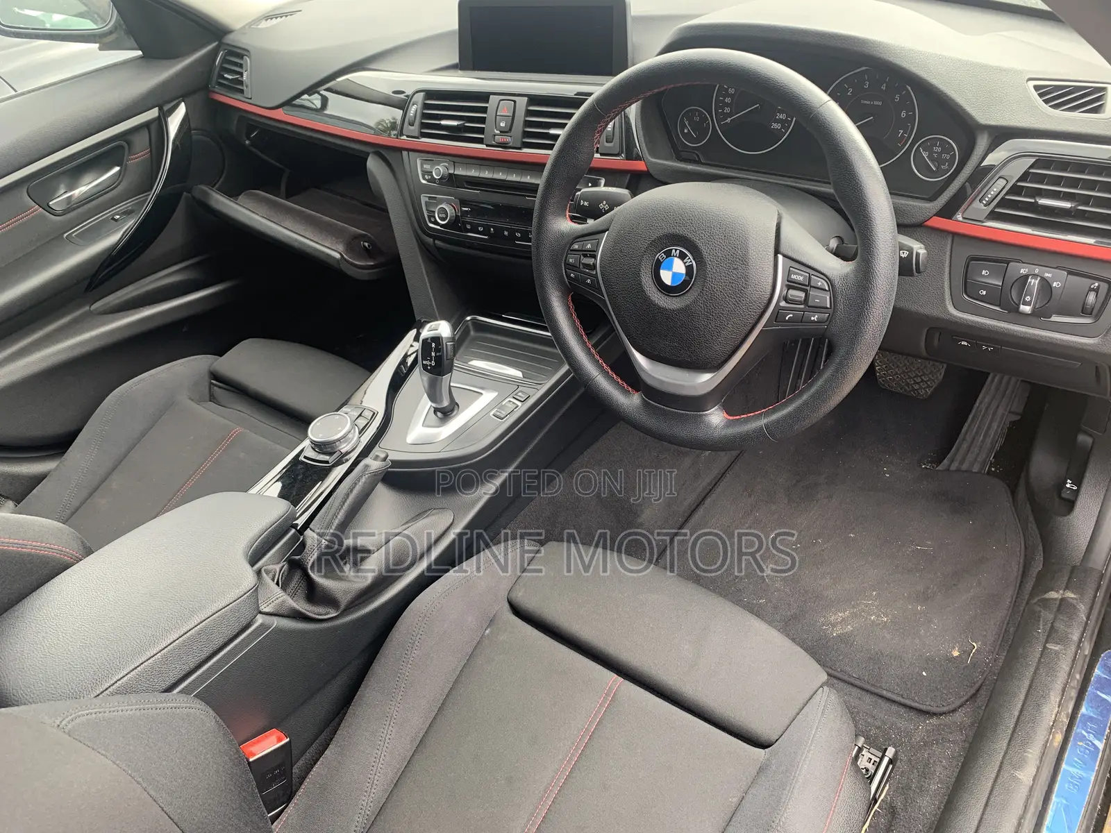 BMW 320i Sedan RWD 2017 Black