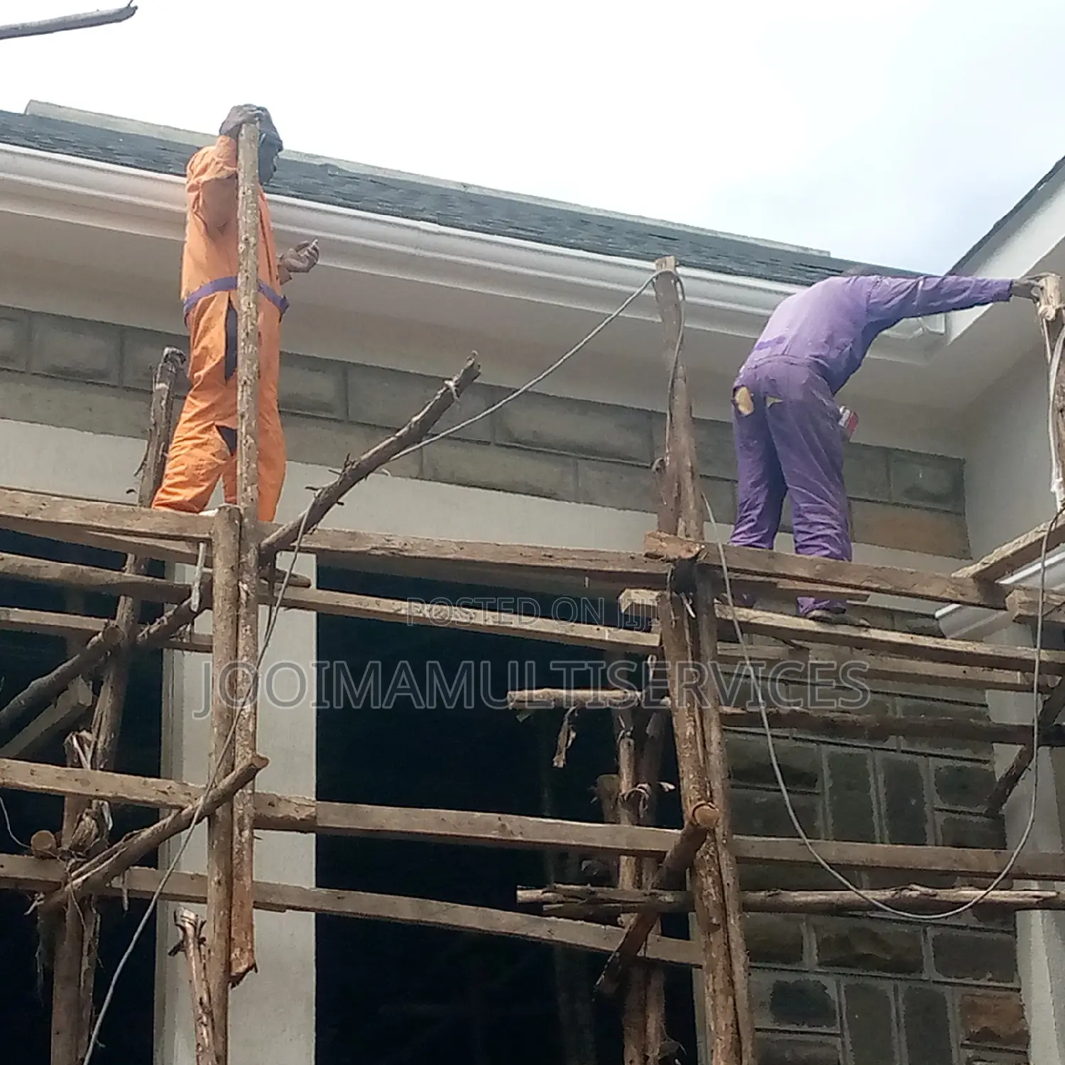 Box Profile Gutter Fixing