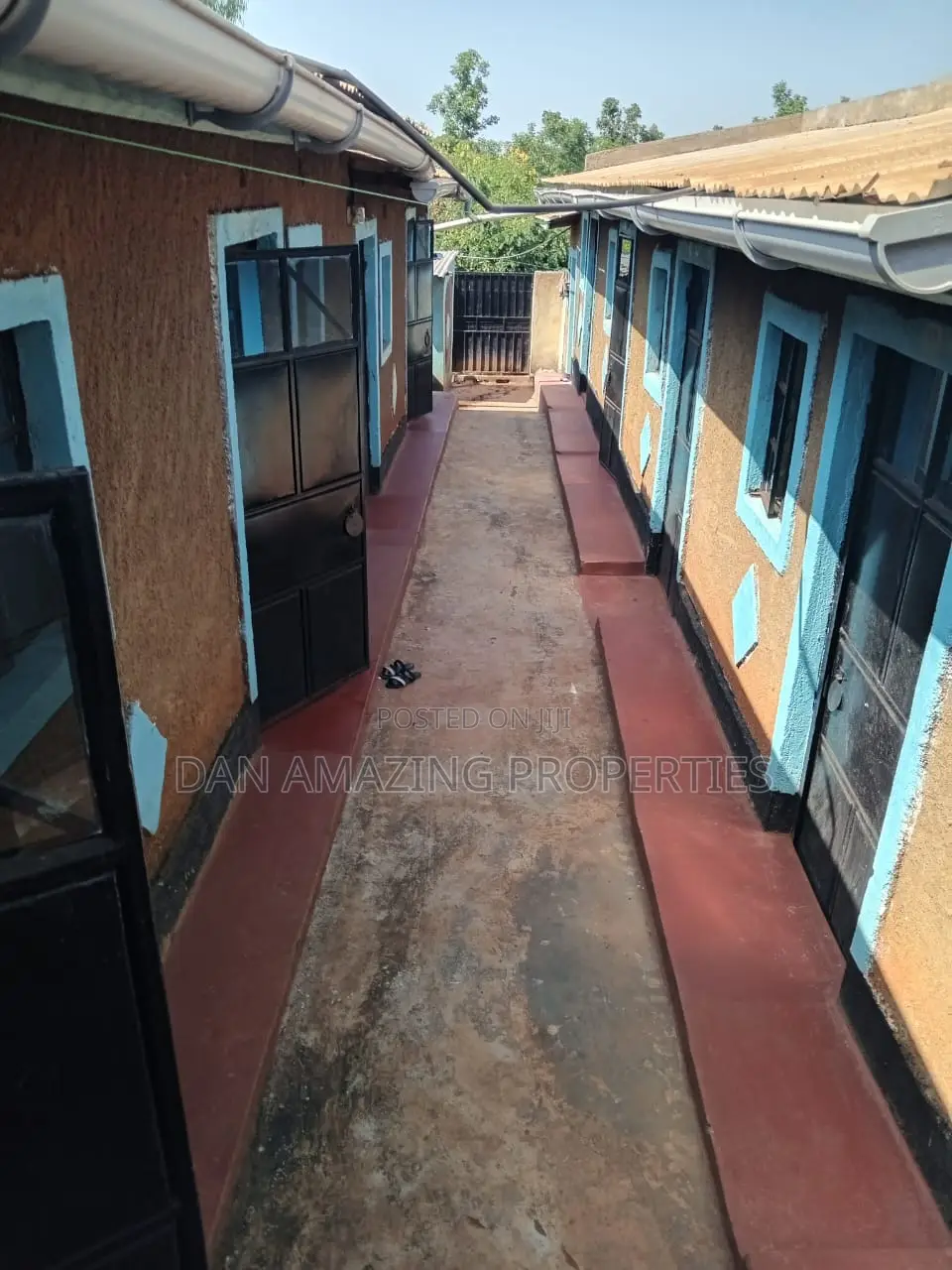 Business Center for Sale in Tingwangi Centre Siaya