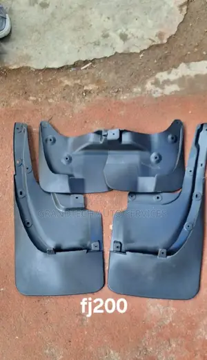 Land Cruiser 200 Series Mudflaps