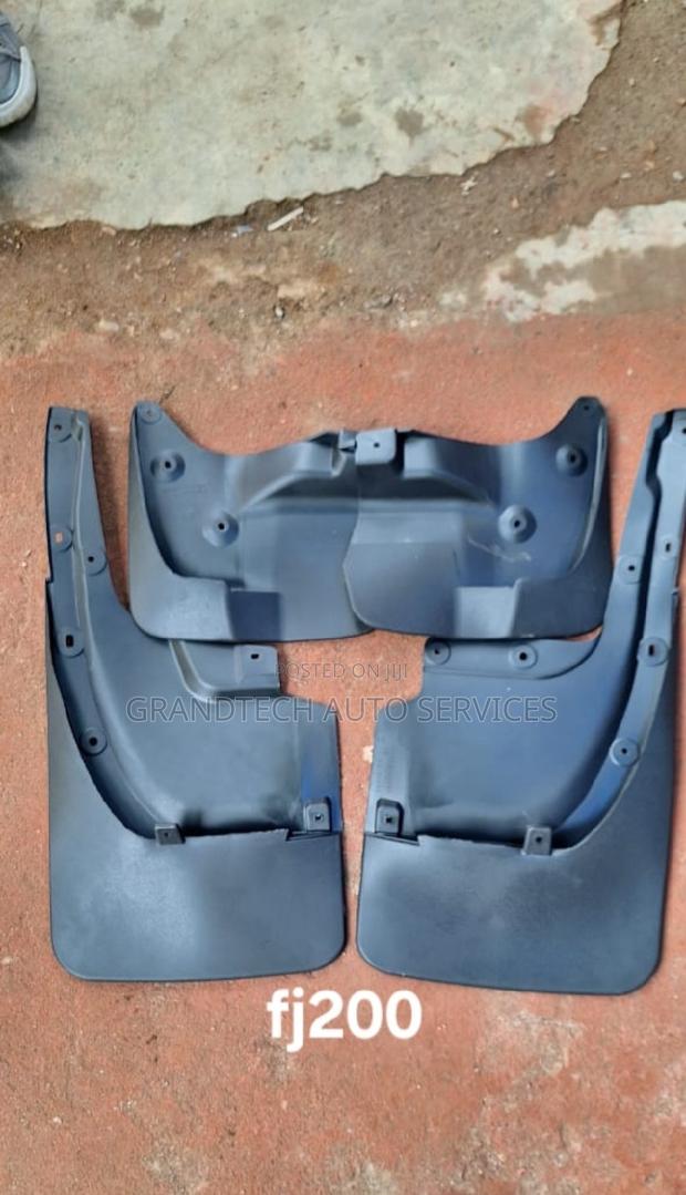 Land Cruiser 200 Series Mudflaps
