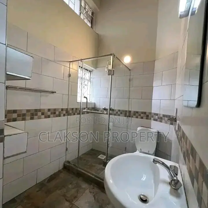 4bdrm Maisonette in Kilimani for rent