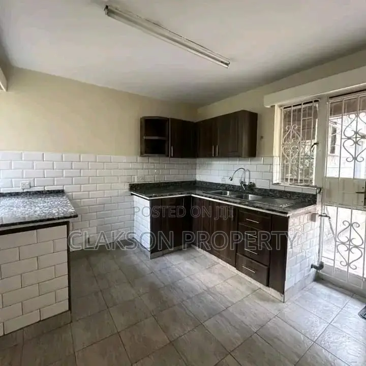 4bdrm Maisonette in Kilimani for rent