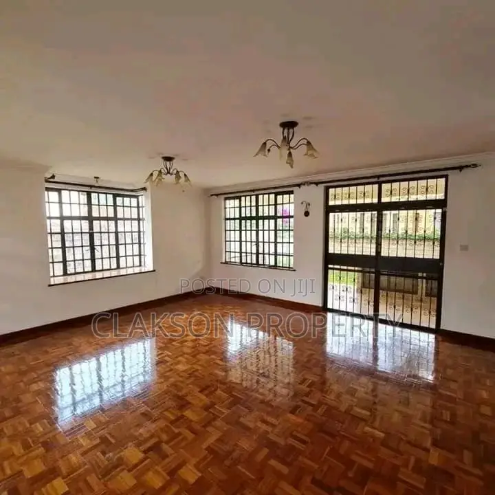 4bdrm Townhouse / Terrace in Lavington for rent