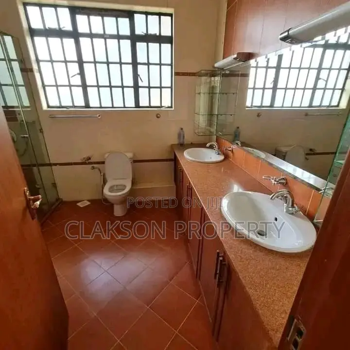 4bdrm Townhouse / Terrace in Lavington for rent