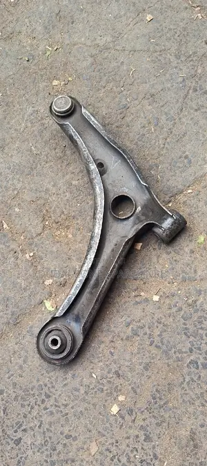 Mitsubishi Colt Front Arms Available.