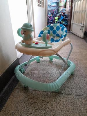 Adjustable Baby Walker * Adjustable Baby Walker - thumbnail 2