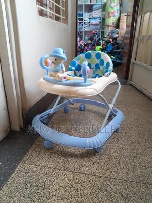 Adjustable Baby Walker * Adjustable Baby Walker - thumbnail 2