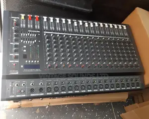 Max Powered Mixer16 Channel