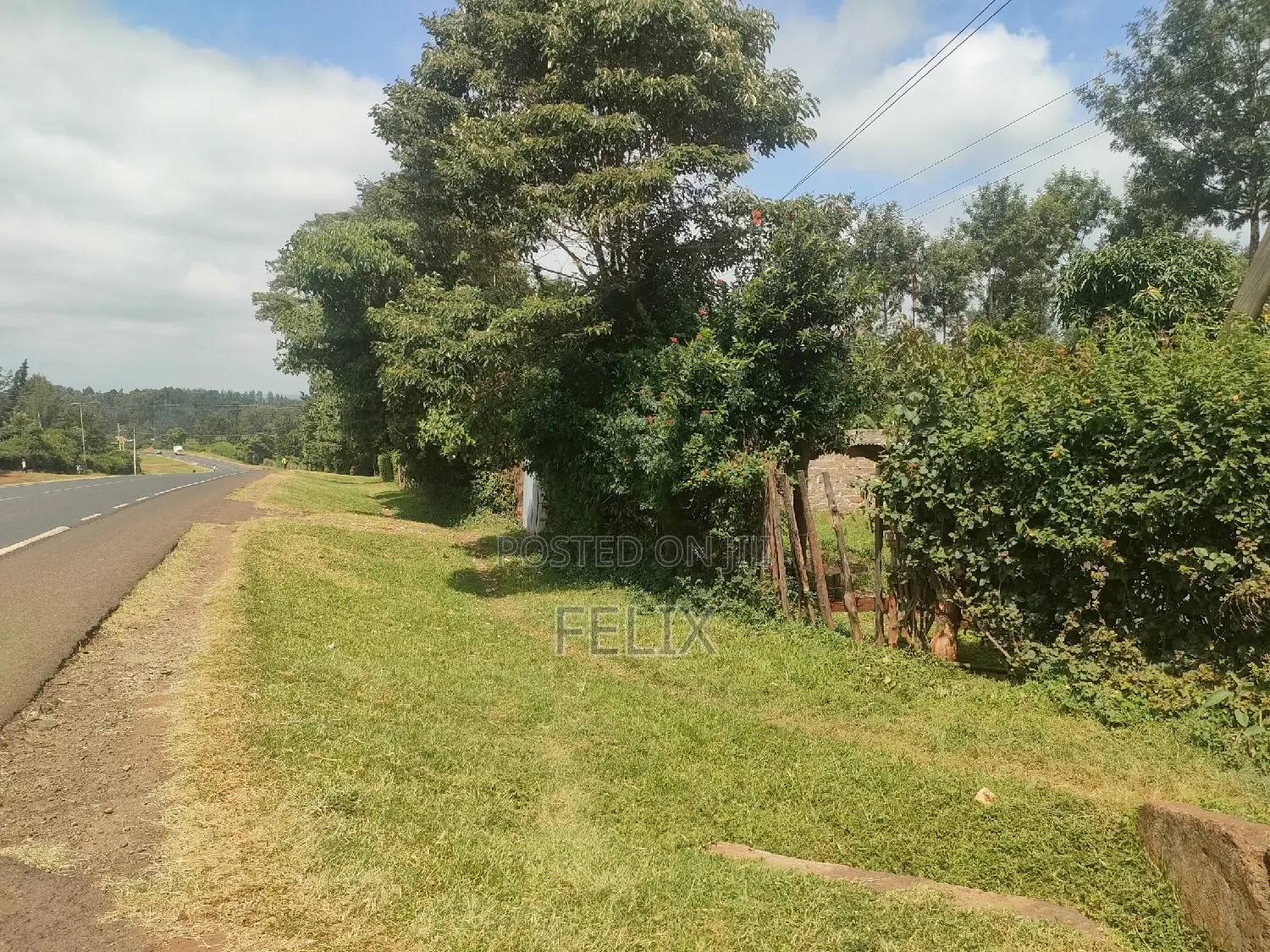 Nyeri, Marua/ Chaka Highway 1/2 Acres Touching Tarmac