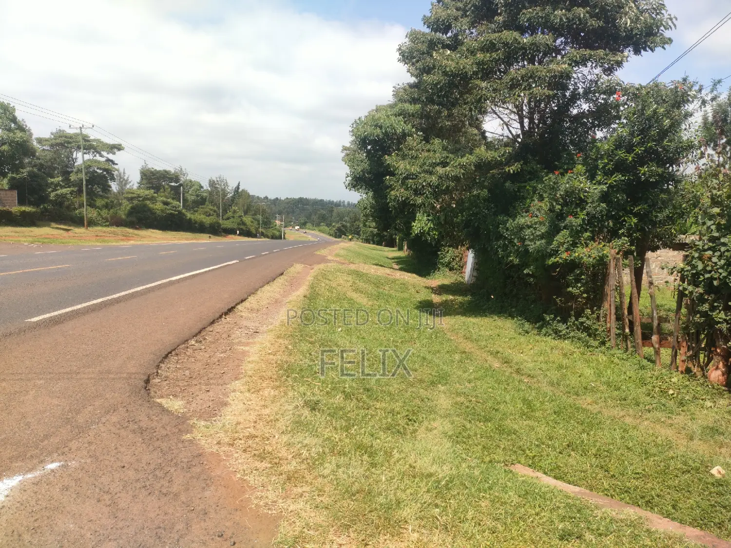 Nyeri, Marua/ Chaka Highway 1/2 Acres Touching Tarmac