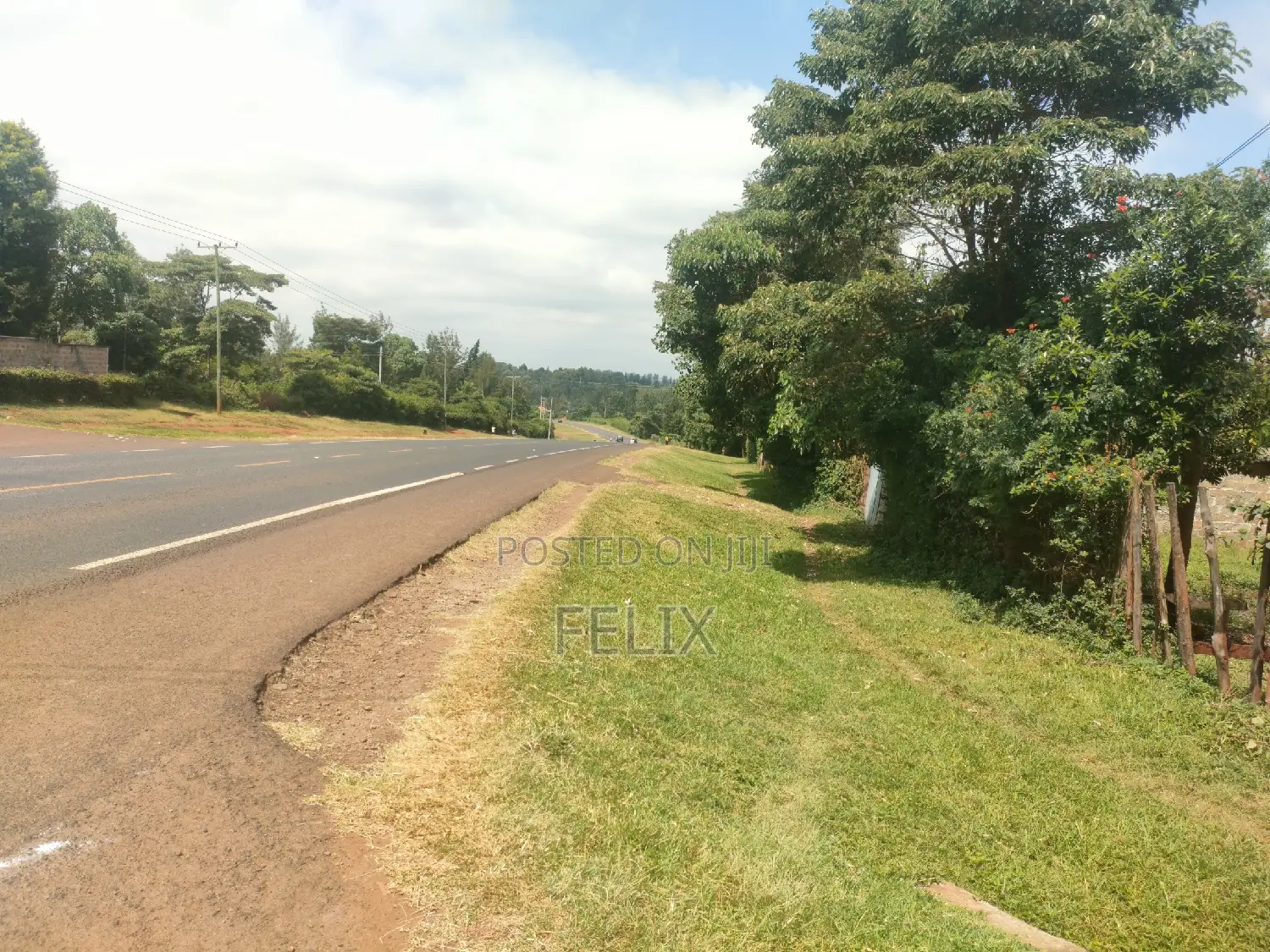 Nyeri, Marua/ Chaka Highway 1/2 Acres Touching Tarmac