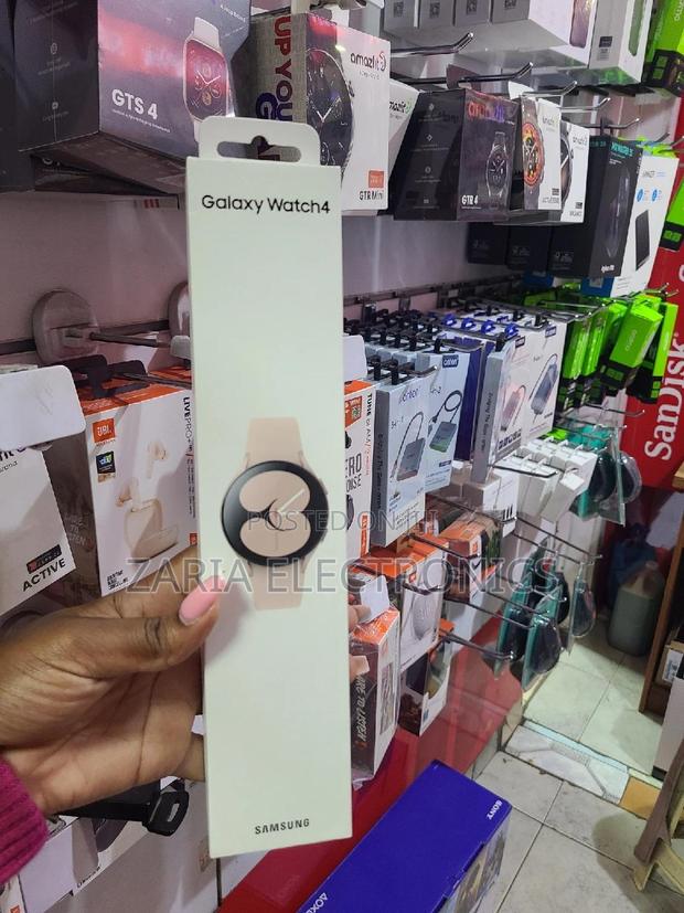 Amazifit Active Smart Watch (Zepp Brand) - thumbnail 3