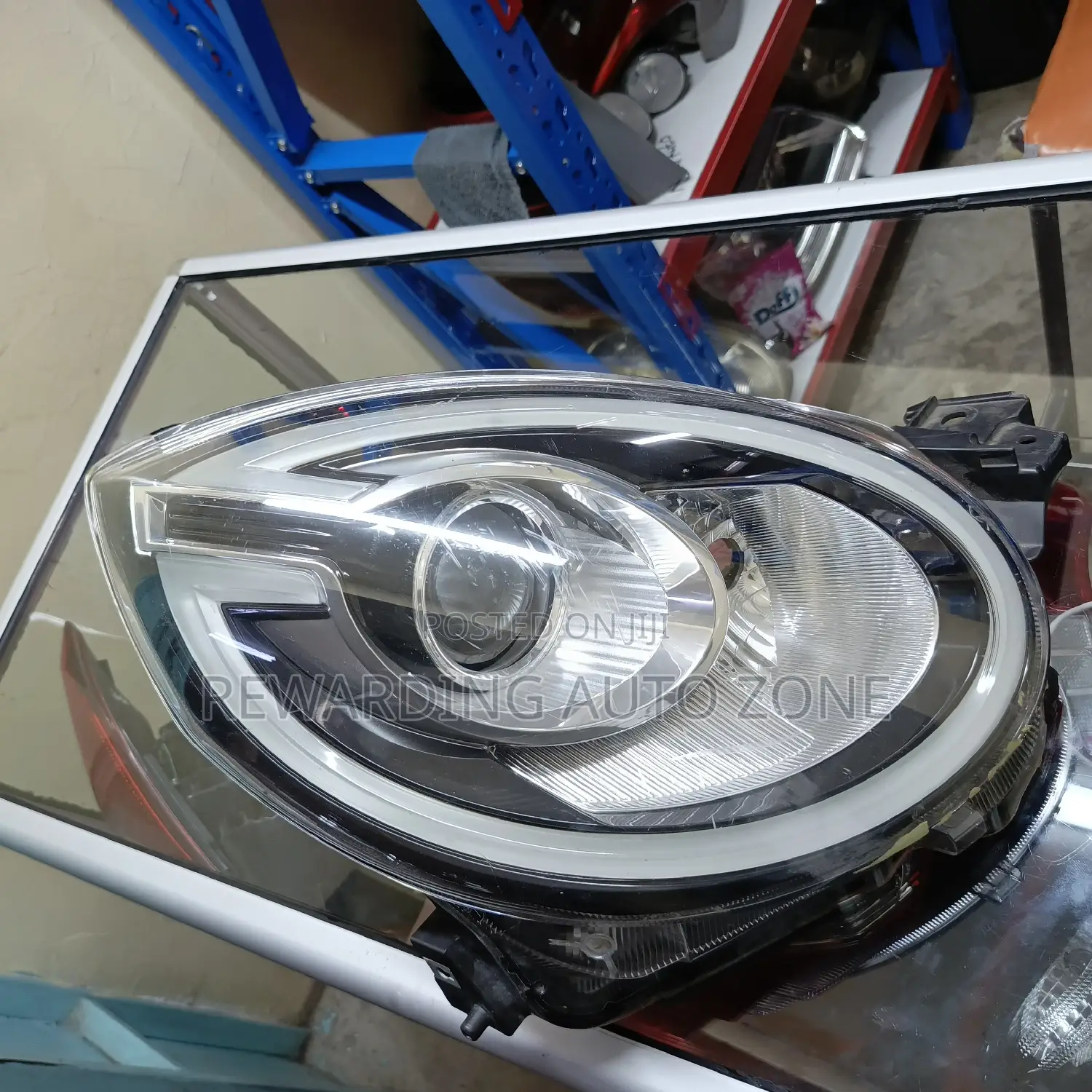 Passo Moda 2018.Headlight Zenon.