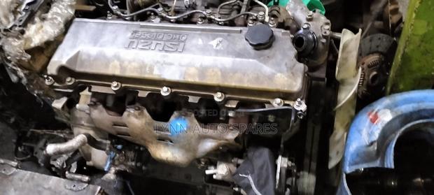 Isuzu 4FH1 Complete Engine - thumbnail 2