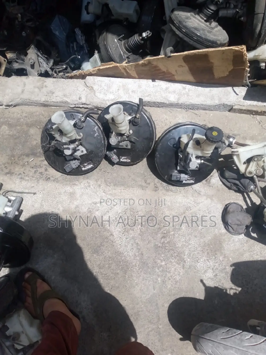 Brake Master Cylinder and Booster Mitsubishi RVR With Switch