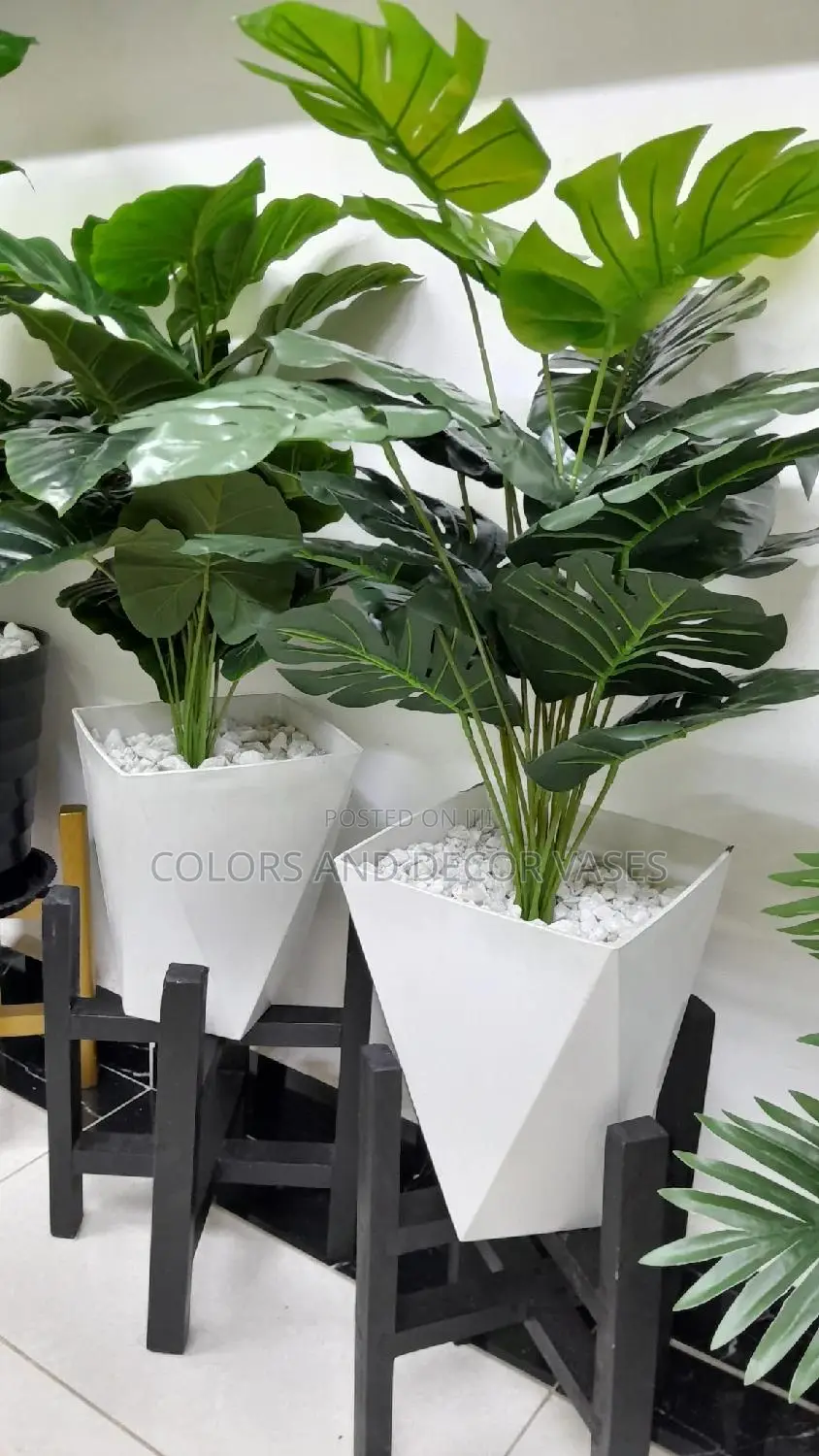 Vase,Stand With Artificial Flowers