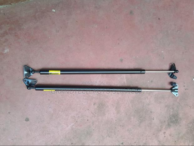 7l Hiace Boot Shocks