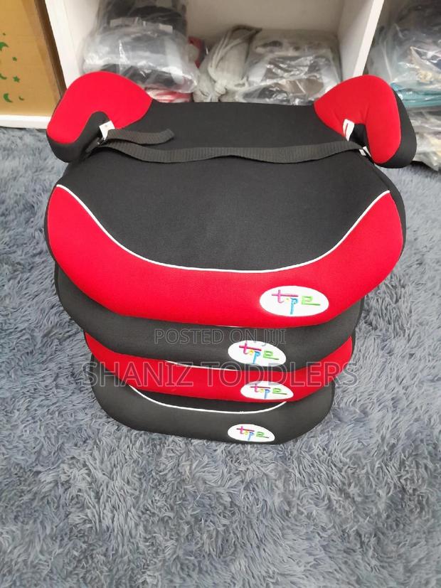 Booster Seat * Booster Seat - main view