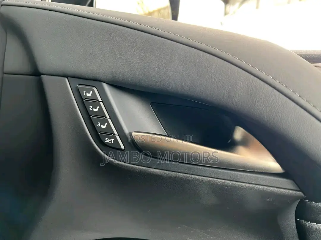 Lexus LX 570 AWD 2017 Black