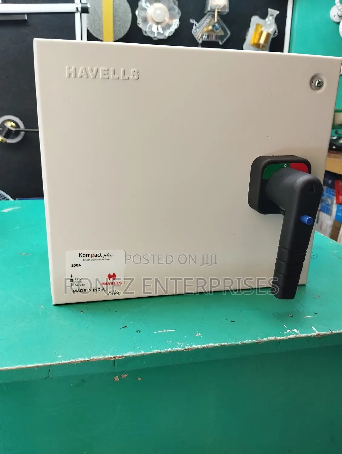 Isolater 200amps 3 Pole