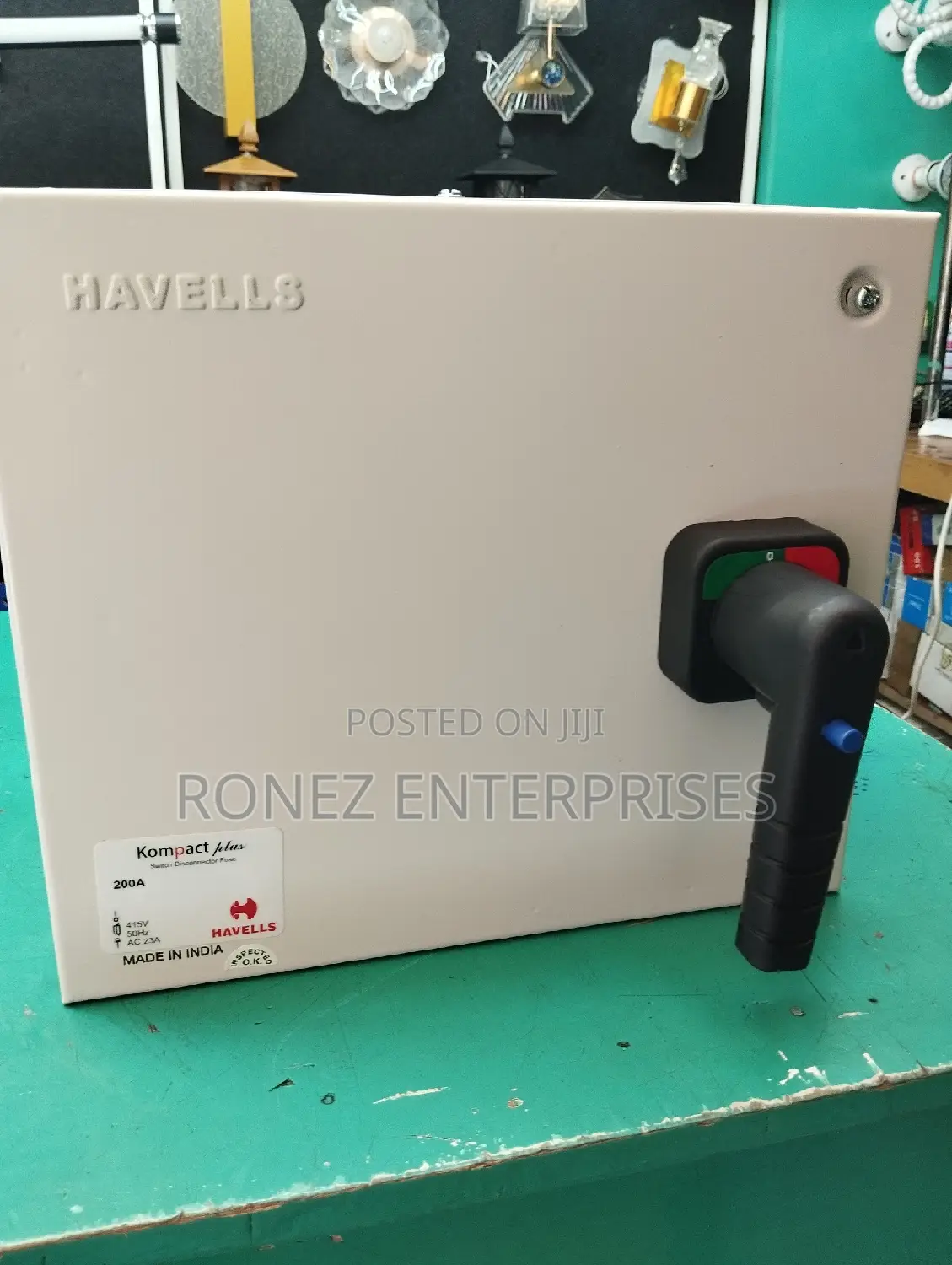 Isolater 200amps 3 Pole