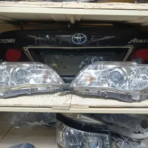 Fielder 161 2013 Headlights Xenon.Clear