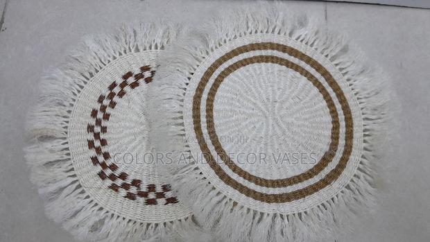 White With Brown Mats for Table