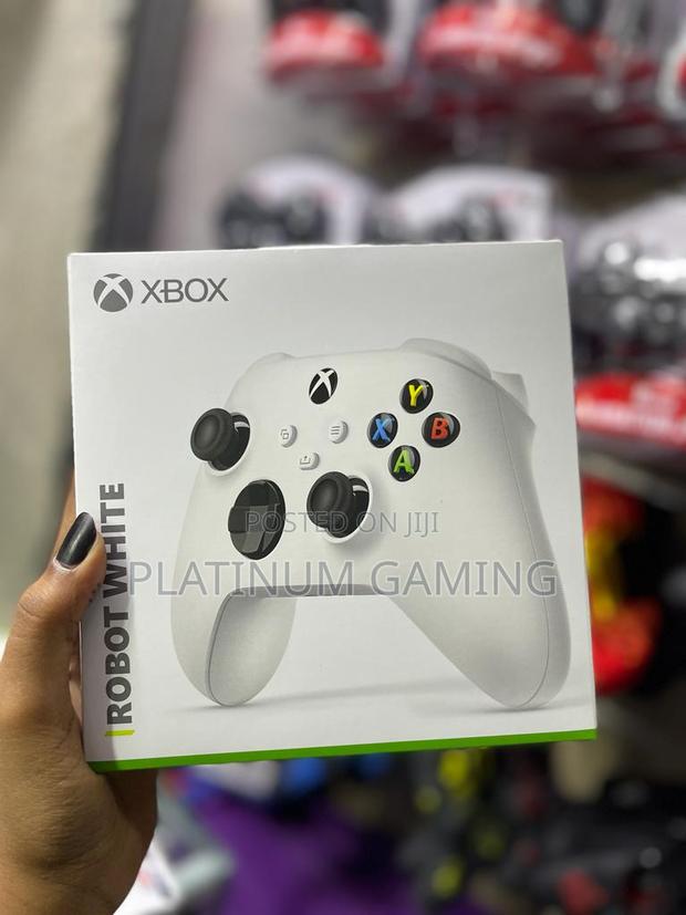 Robot White X Box Controller - main view