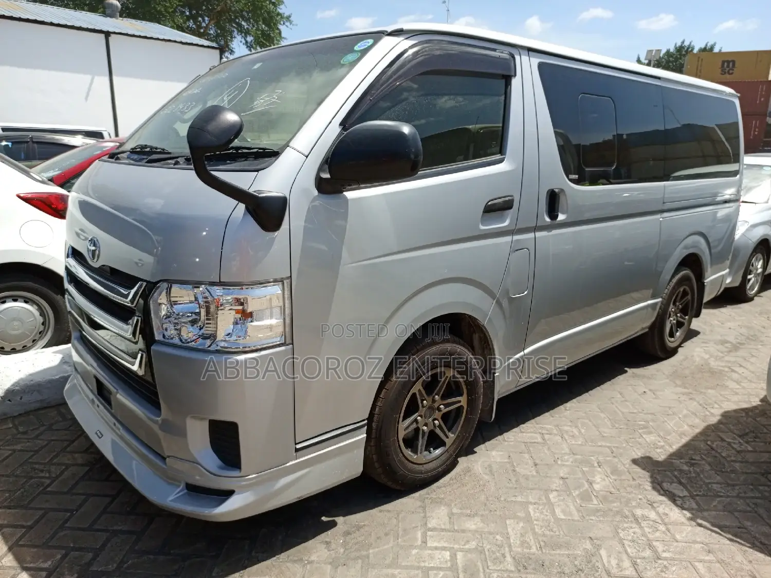 Toyota HiAce 2017 Silver