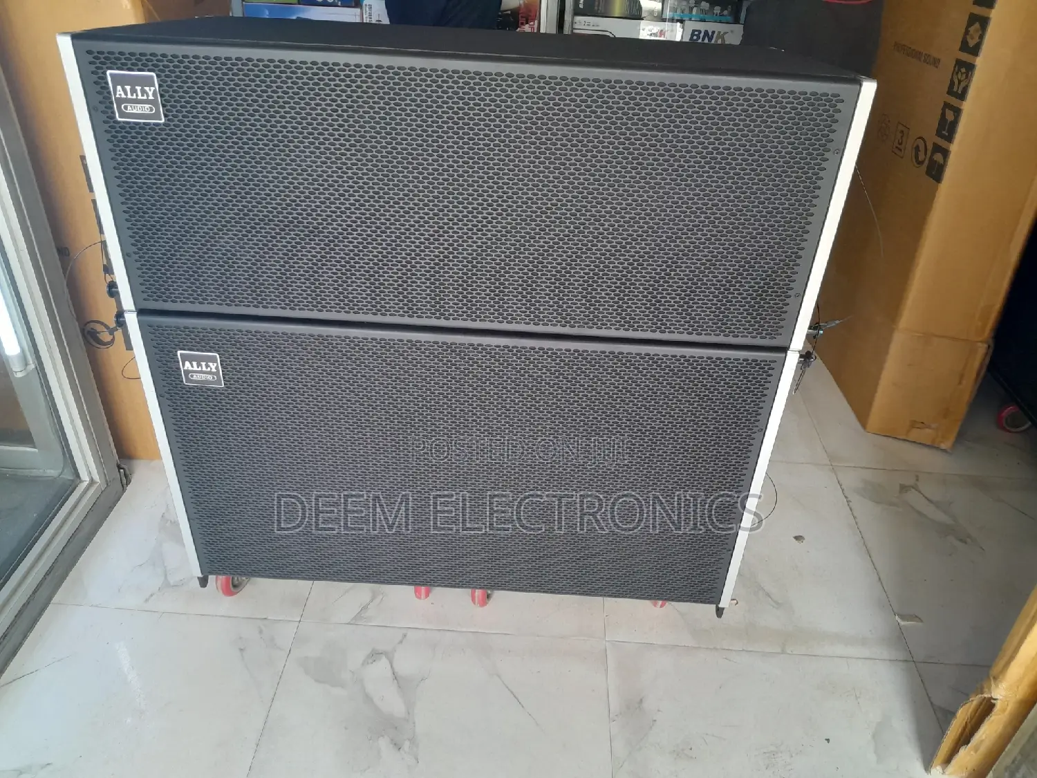 Line Arry Speaker