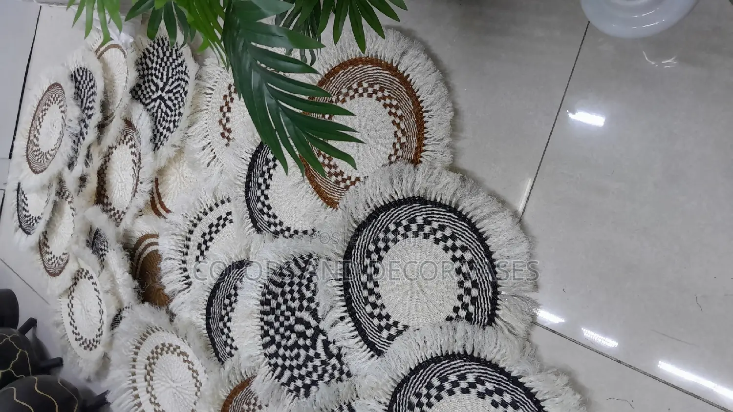 Table Mats Size 12 Inches Black/Brown/White