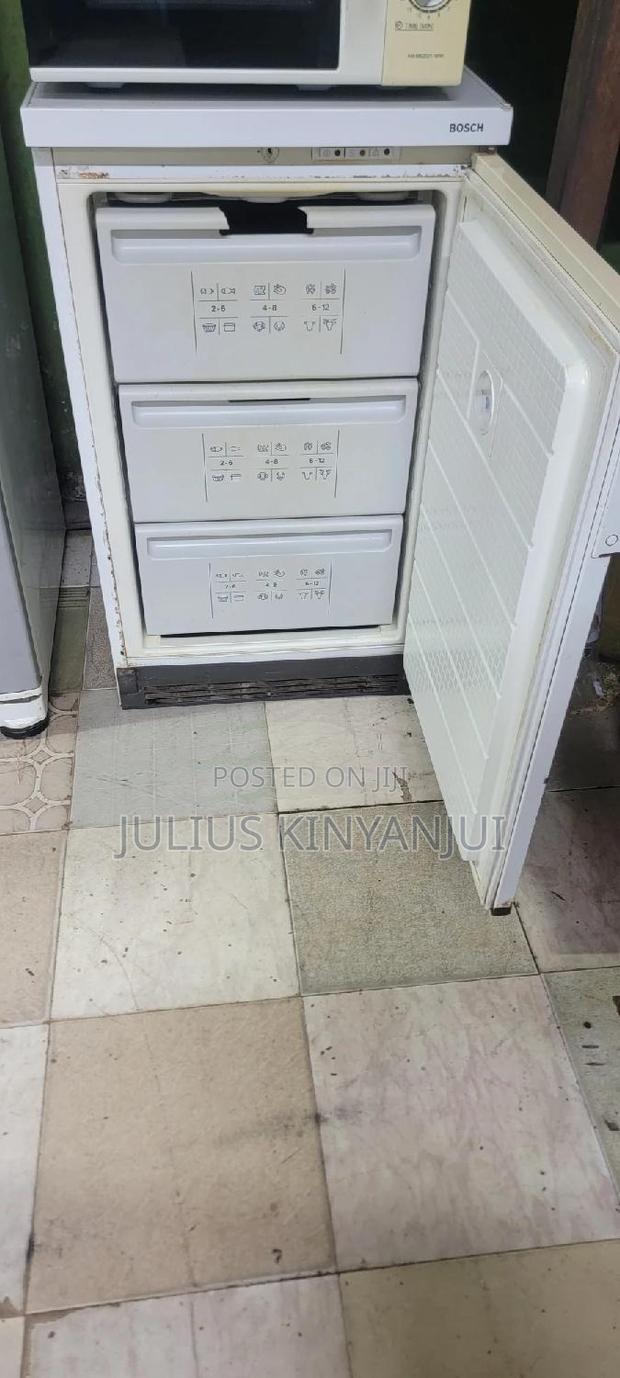 Upright Freezer 100L - thumbnail 2