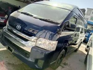 Toyota Grand HiAce 2016 Blue