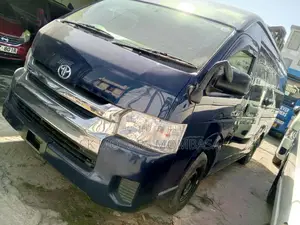 Toyota Grand HiAce 2016 Blue