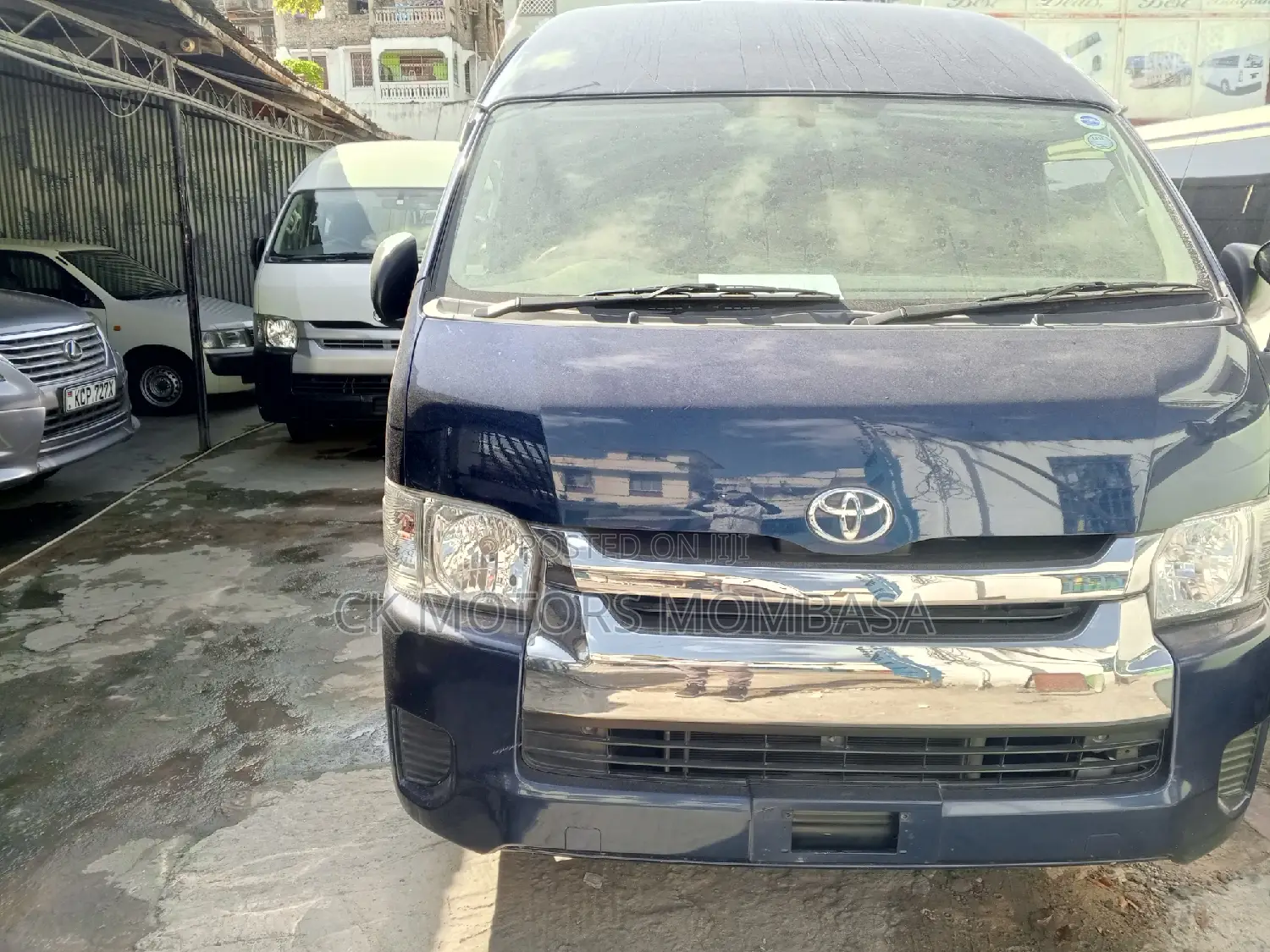 Toyota Grand HiAce 2016 Blue
