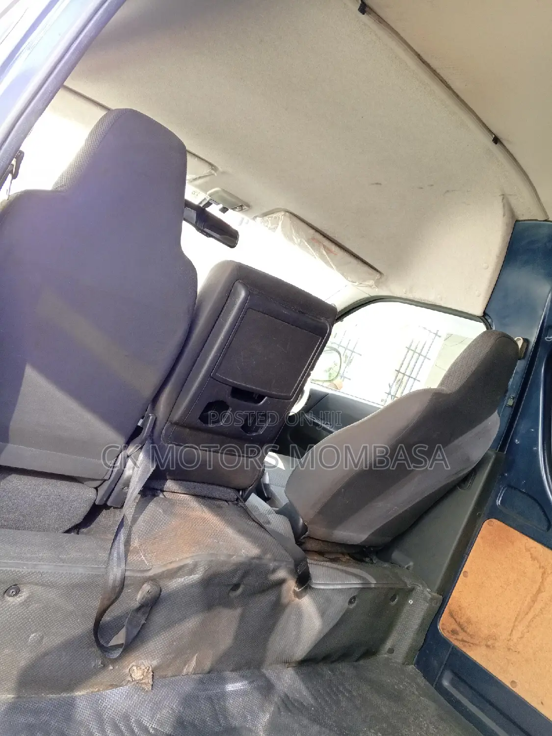 Toyota Grand HiAce 2016 Blue