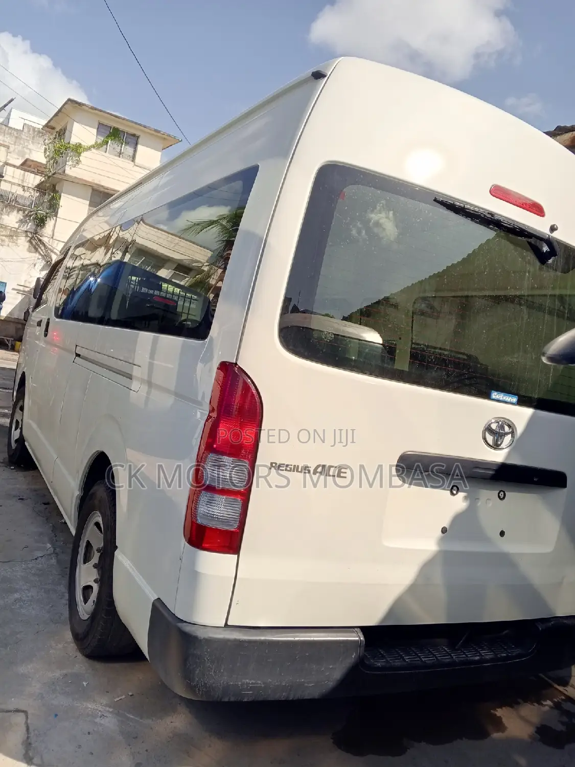Toyota Grand HiAce 2016 White