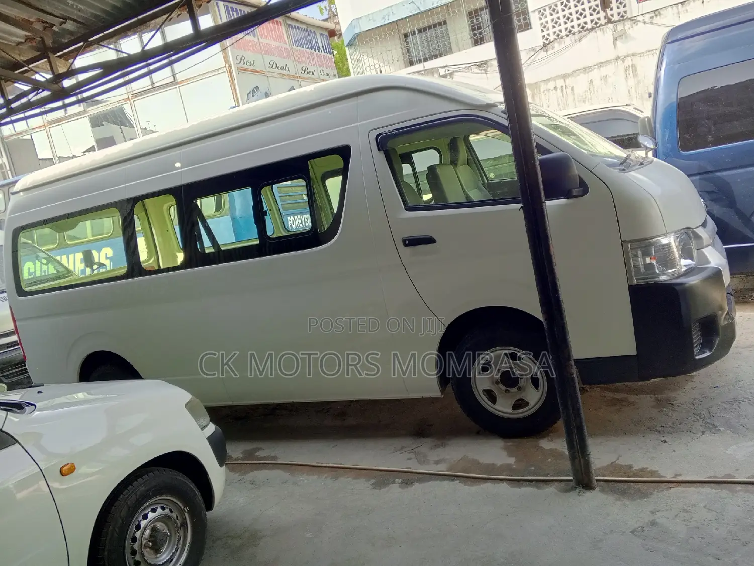 Toyota Grand HiAce 2016 White
