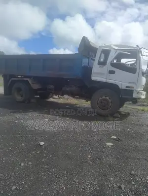Isuzu Forward 14 Tonnes 2006 White for Sale