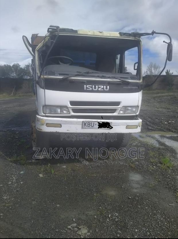 Isuzu Forward 14 Tonnes 2006 White for Sale