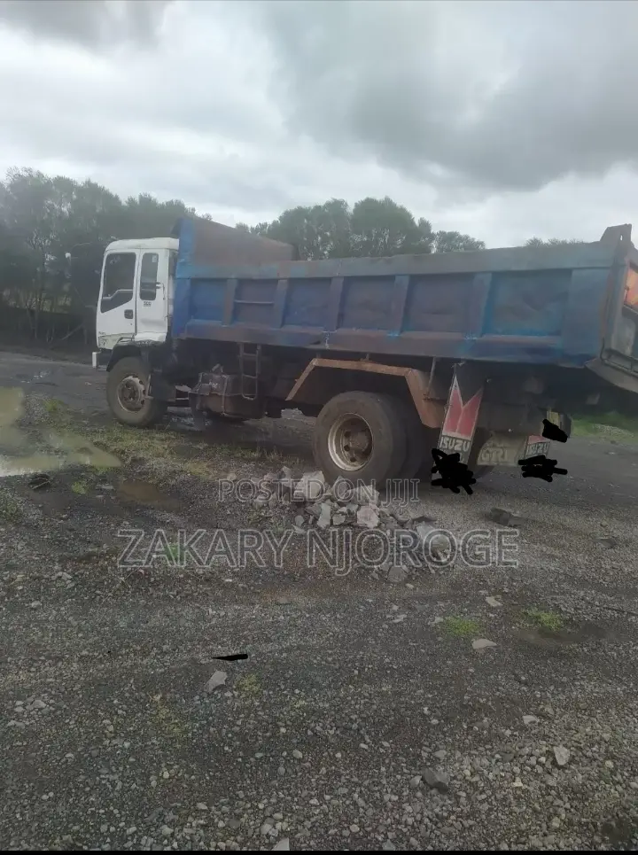 Isuzu Forward 14 Tonnes 2006 White for Sale