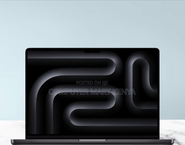 New Laptop Apple MacBook Pro 32GB SSD 1T - main view