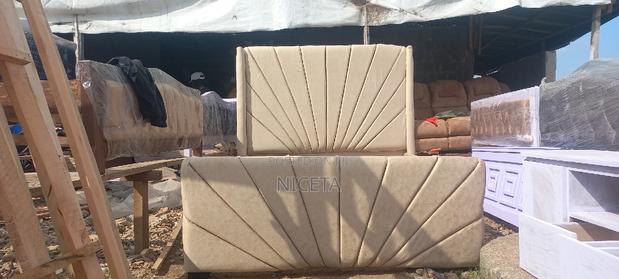 5x6 Chesterfield Beds